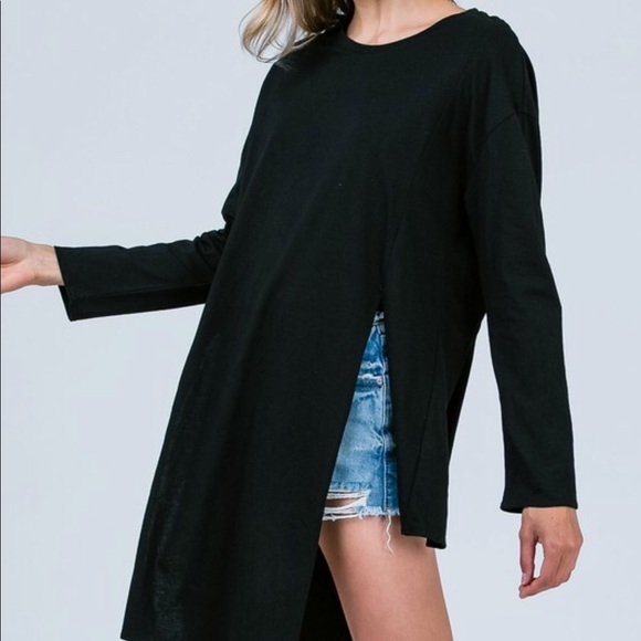 ⬇️$25 NWT Ladies Asymmetric Black Top - Picture 2 of 4